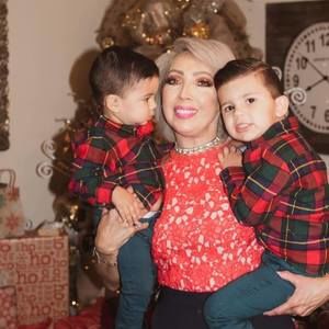 Meet your Posher, Yadira